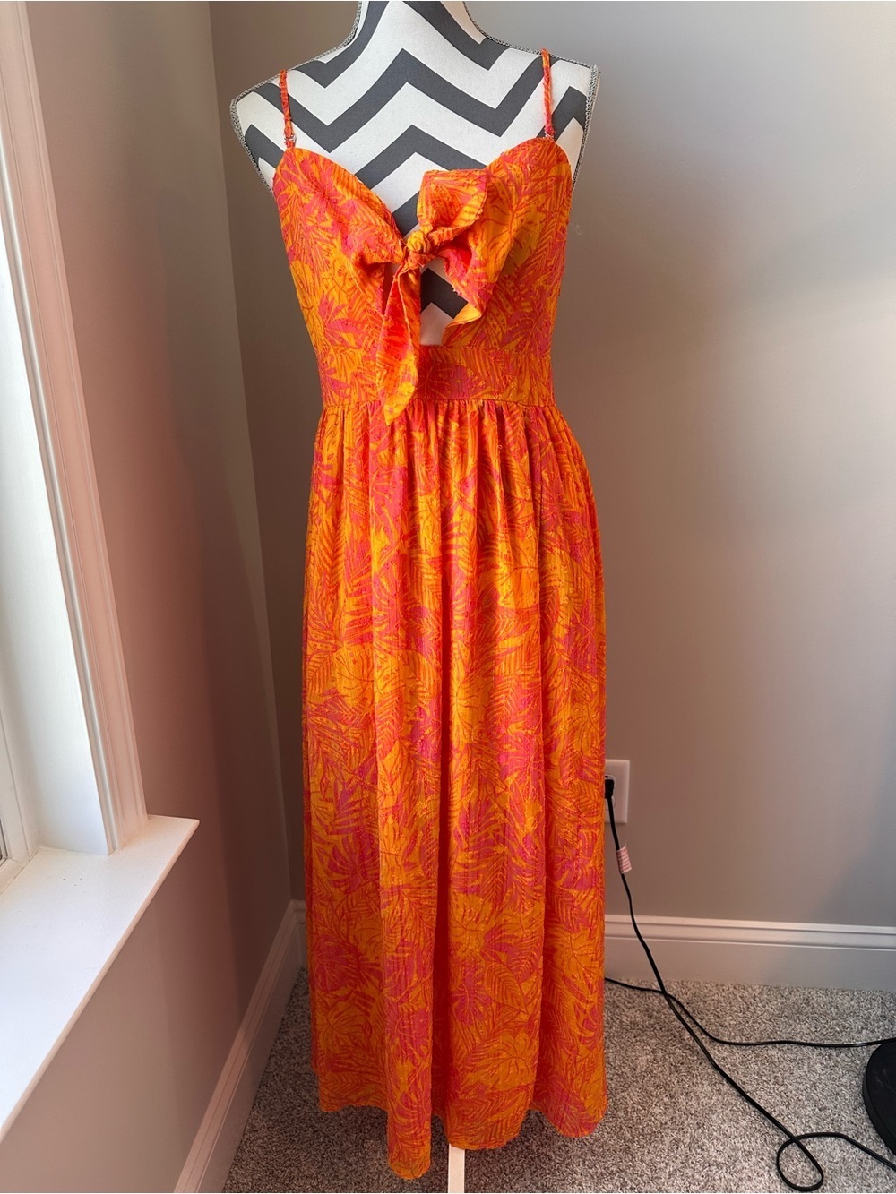 Bar III Tropical Leaf Maxi Dress Medium Petite Orange Pink Tie Front Cutout Slit